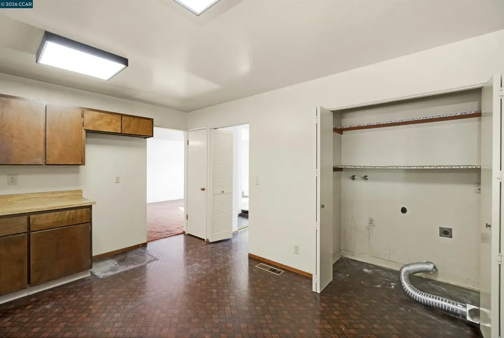 121 Violet Road Hercules CA 94547