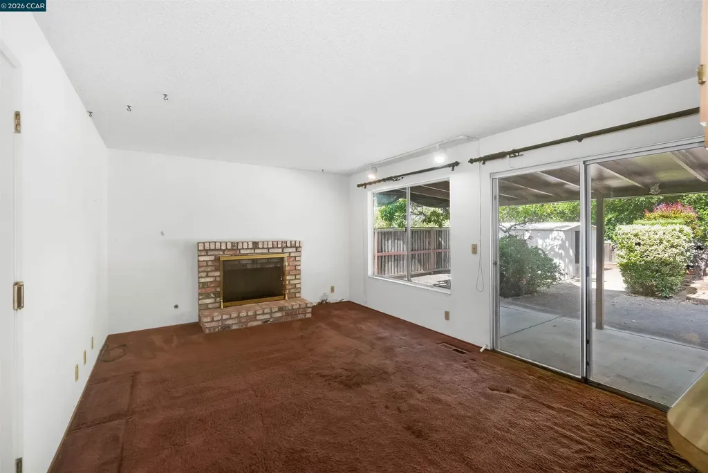 121 Violet Road Hercules CA 94547