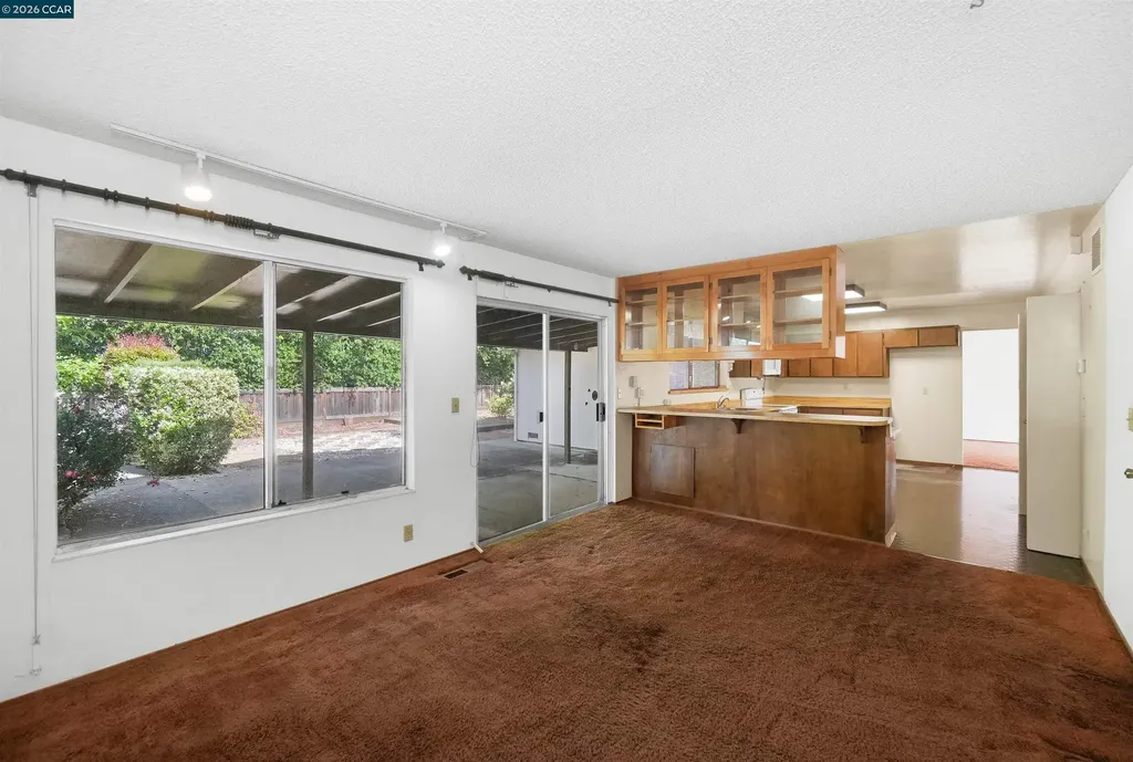 121 Violet Road Hercules CA 94547