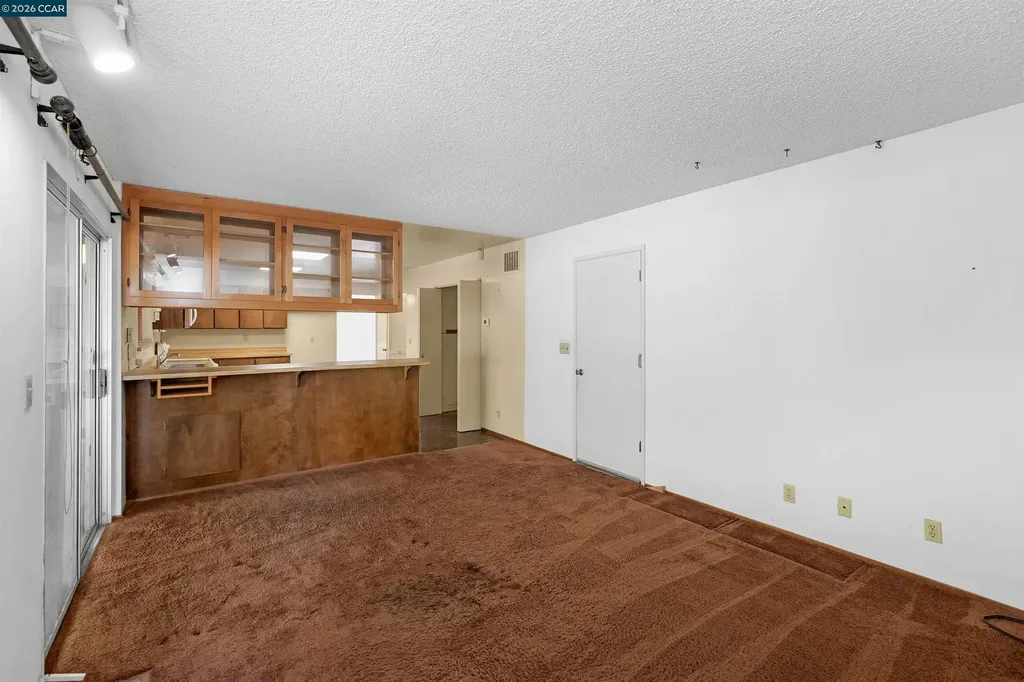 121 Violet Road Hercules CA 94547