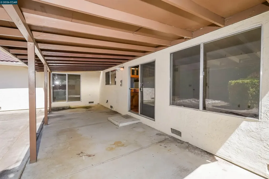 121 Violet Road Hercules CA 94547