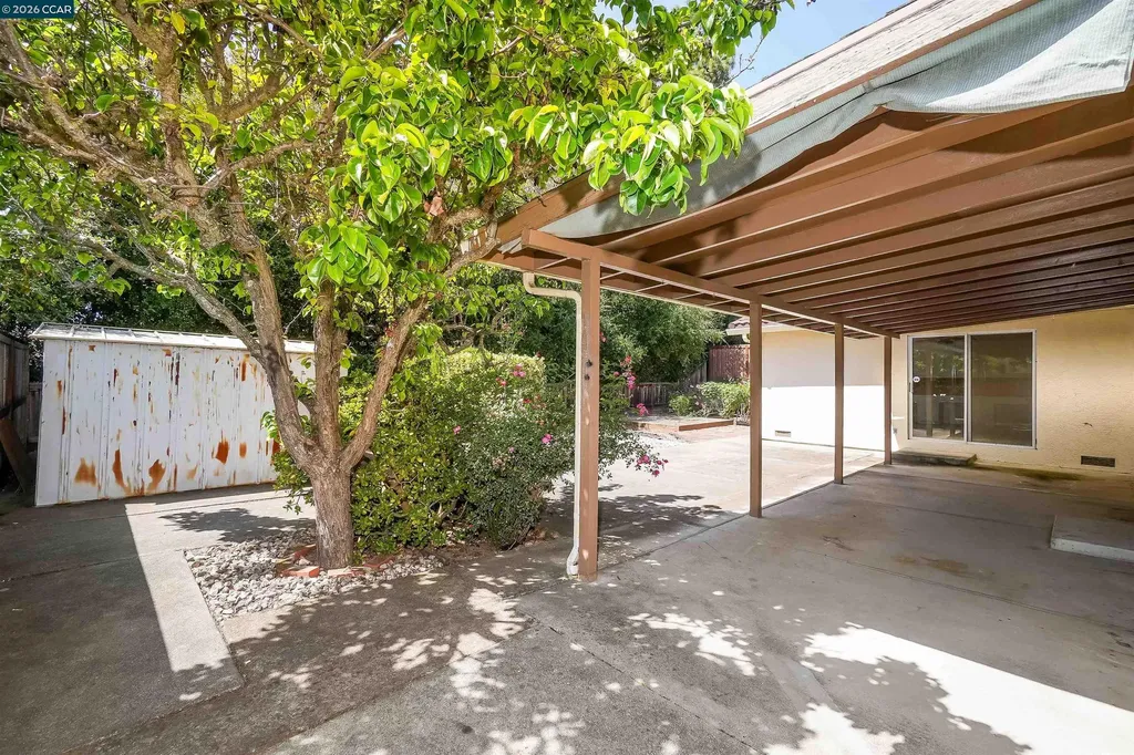 121 Violet Road Hercules CA 94547