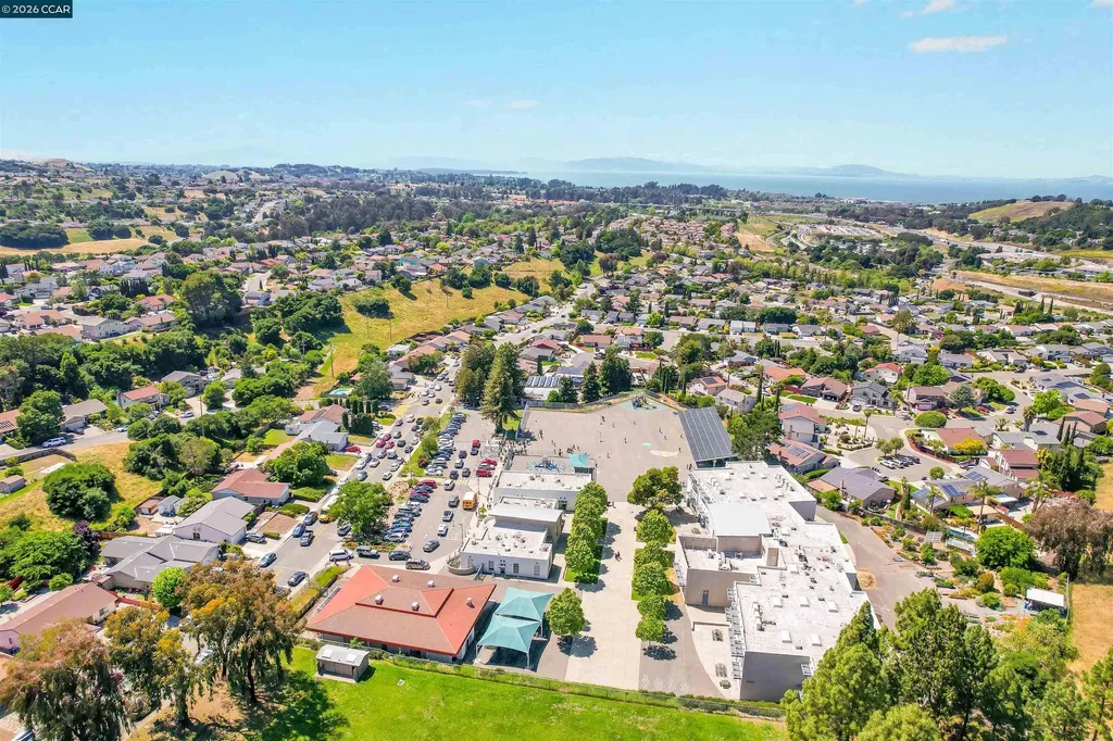 121 Violet Road Hercules CA 94547