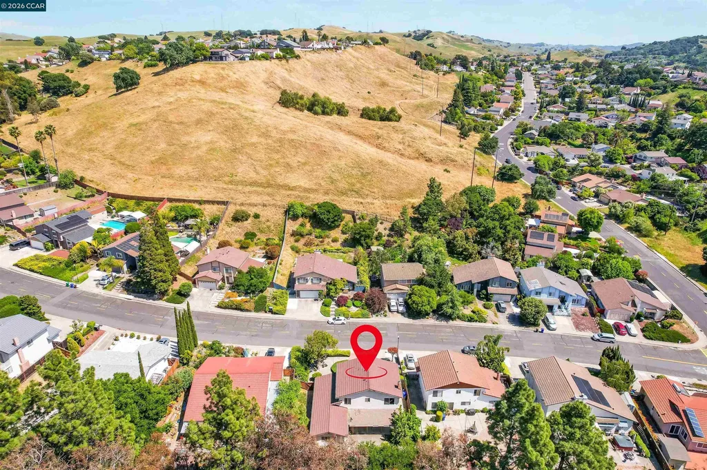 121 Violet Road Hercules CA 94547
