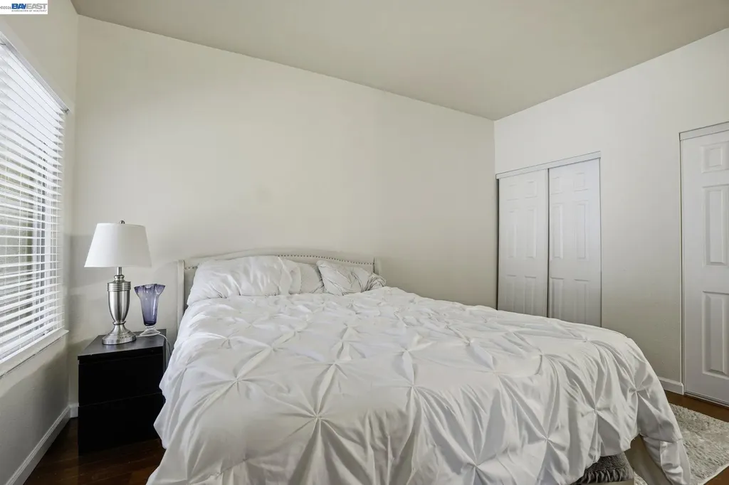 1405 Forest Run Hercules CA 94547