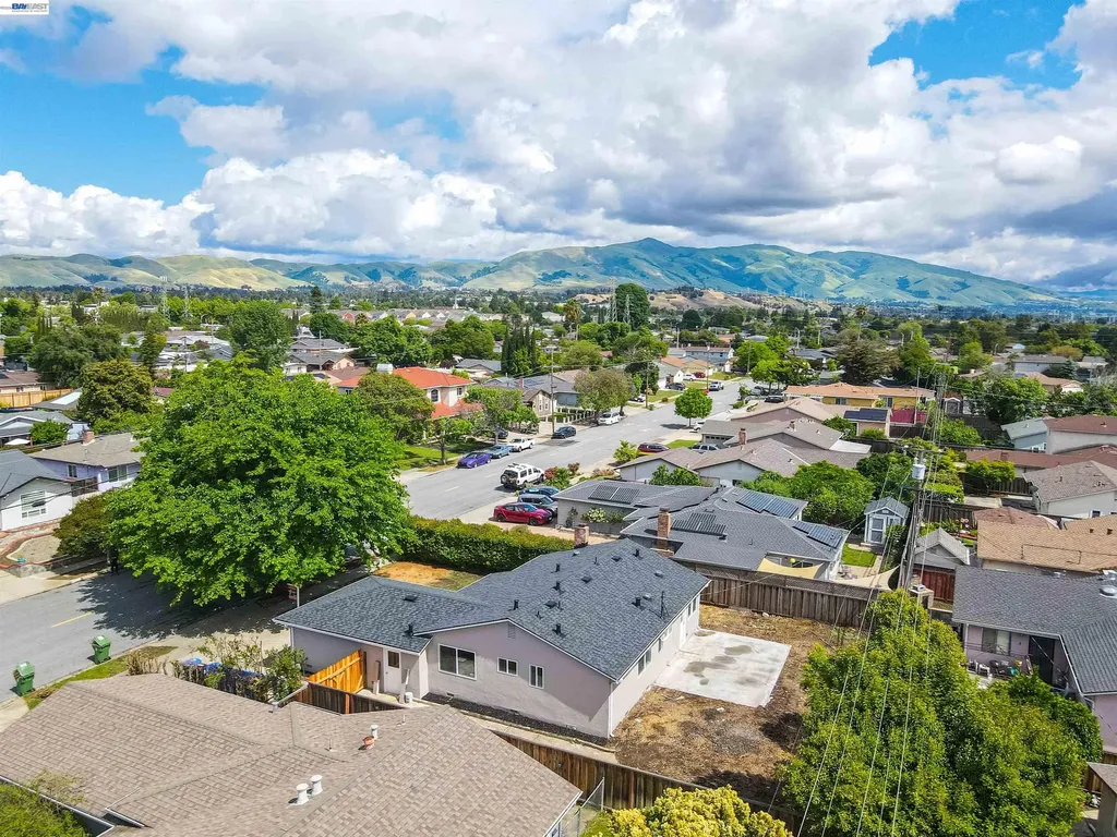 40335 Robin Street Fremont CA 94538