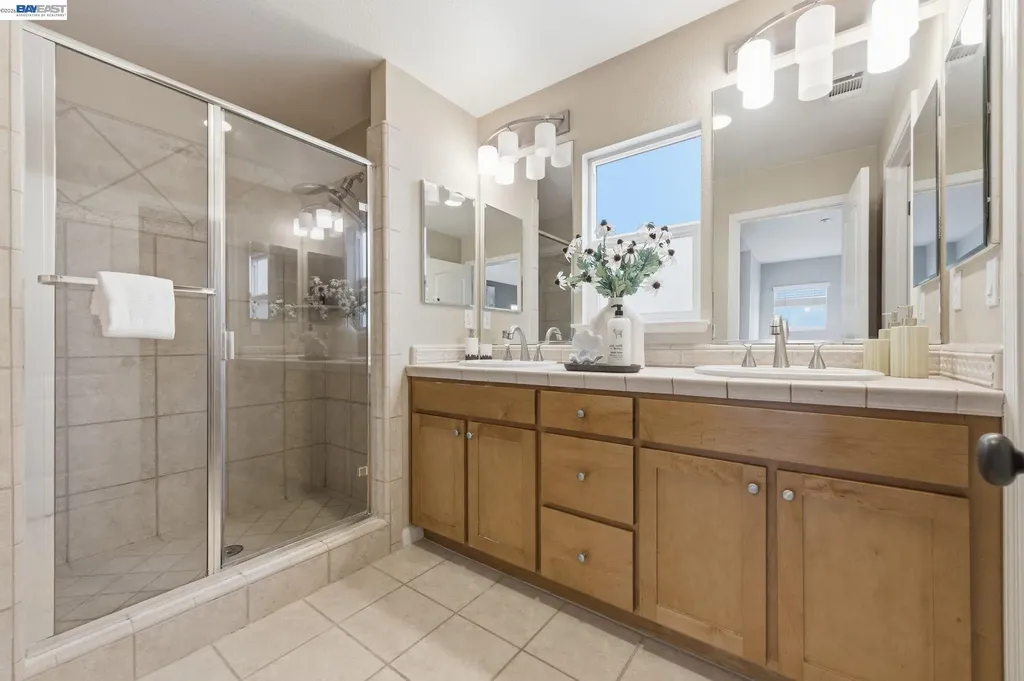 6005 Hillbrook Place Dublin CA 94568