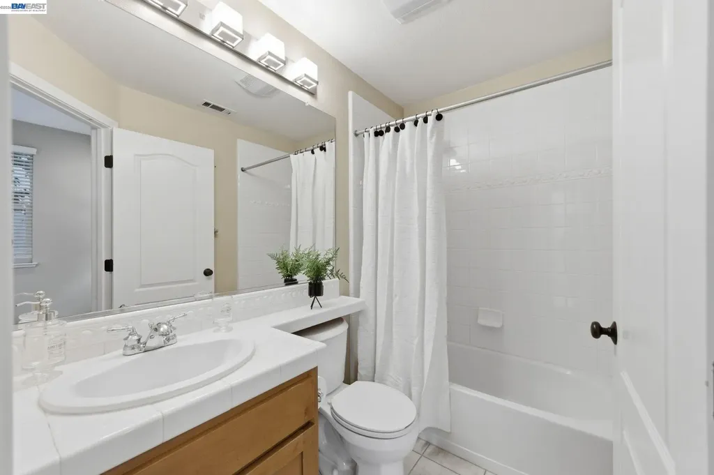 6005 Hillbrook Place Dublin CA 94568