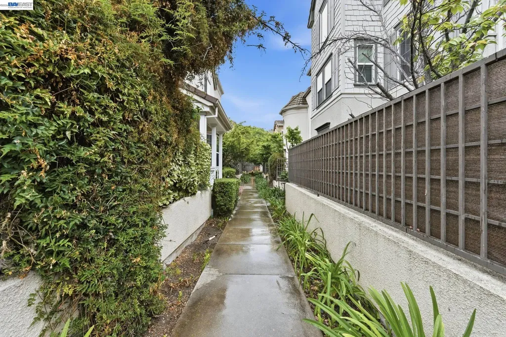 6005 Hillbrook Place Dublin CA 94568