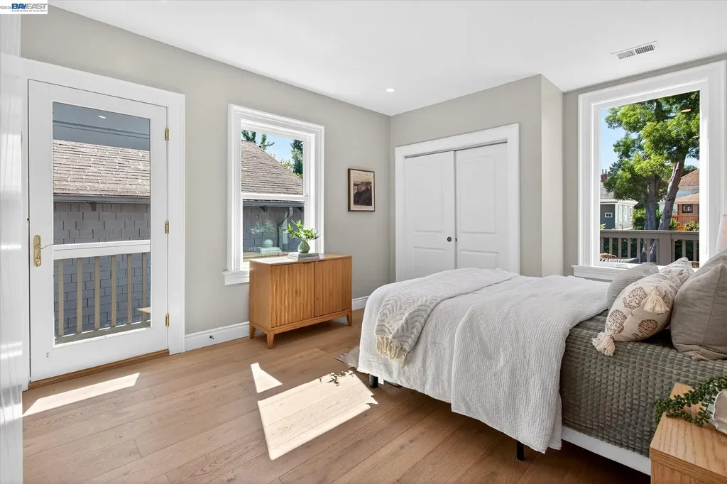 552 Haight Avenue Alameda CA 94501