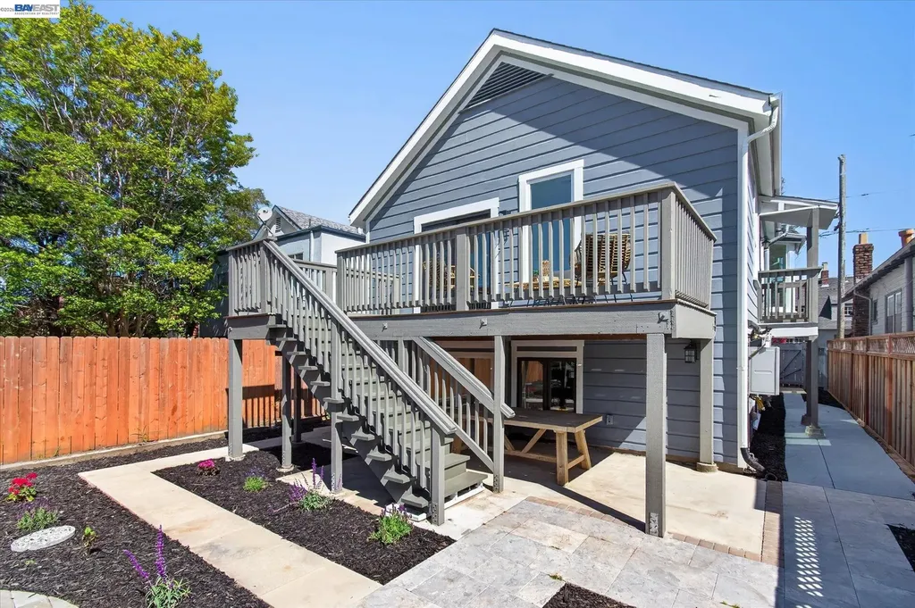 552 Haight Avenue Alameda CA 94501