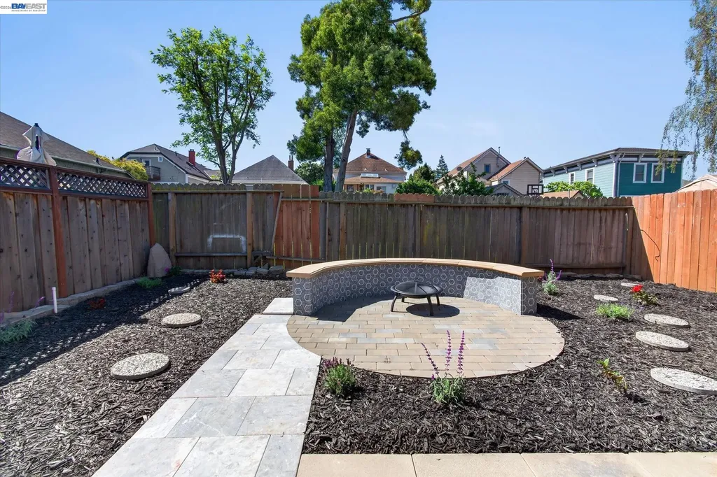 552 Haight Avenue Alameda CA 94501