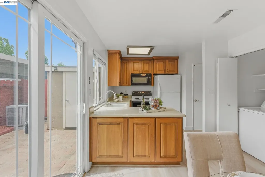 4609 Ithaca Way Pleasanton CA 94588
