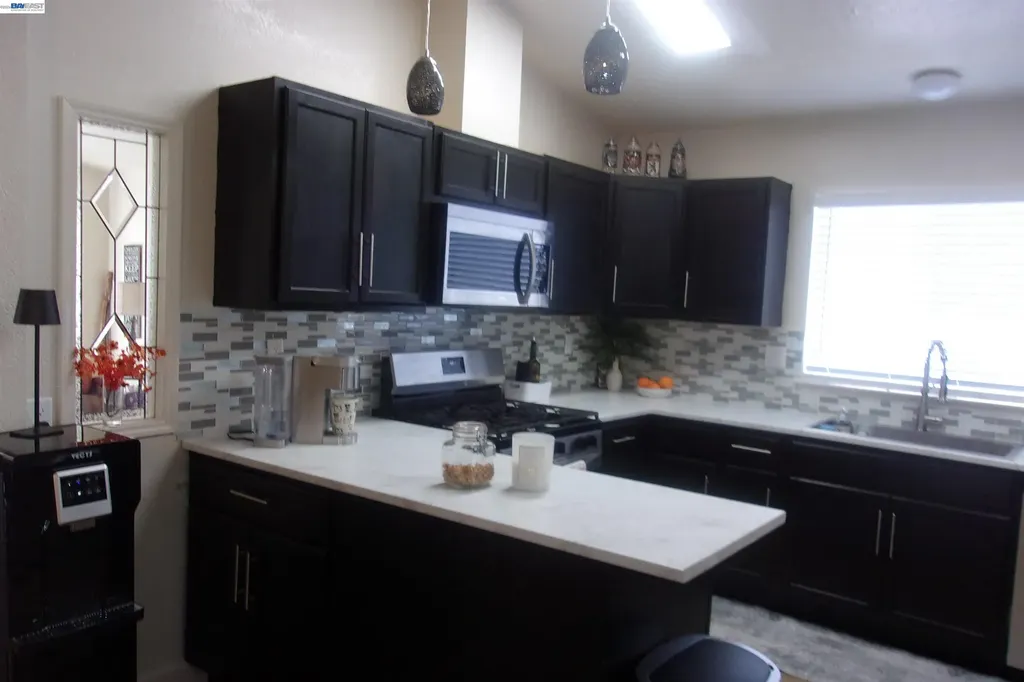 1840 Paris Lane Antioch CA 94509