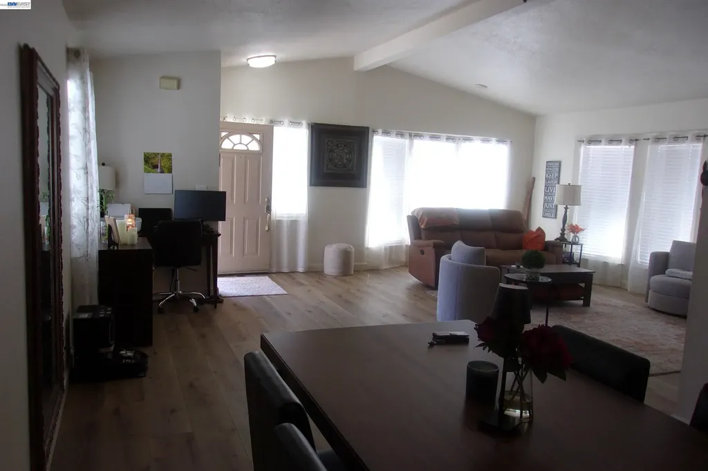 1840 Paris Lane Antioch CA 94509