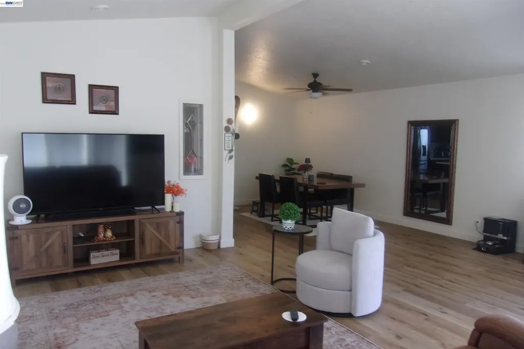 1840 Paris Lane Antioch CA 94509