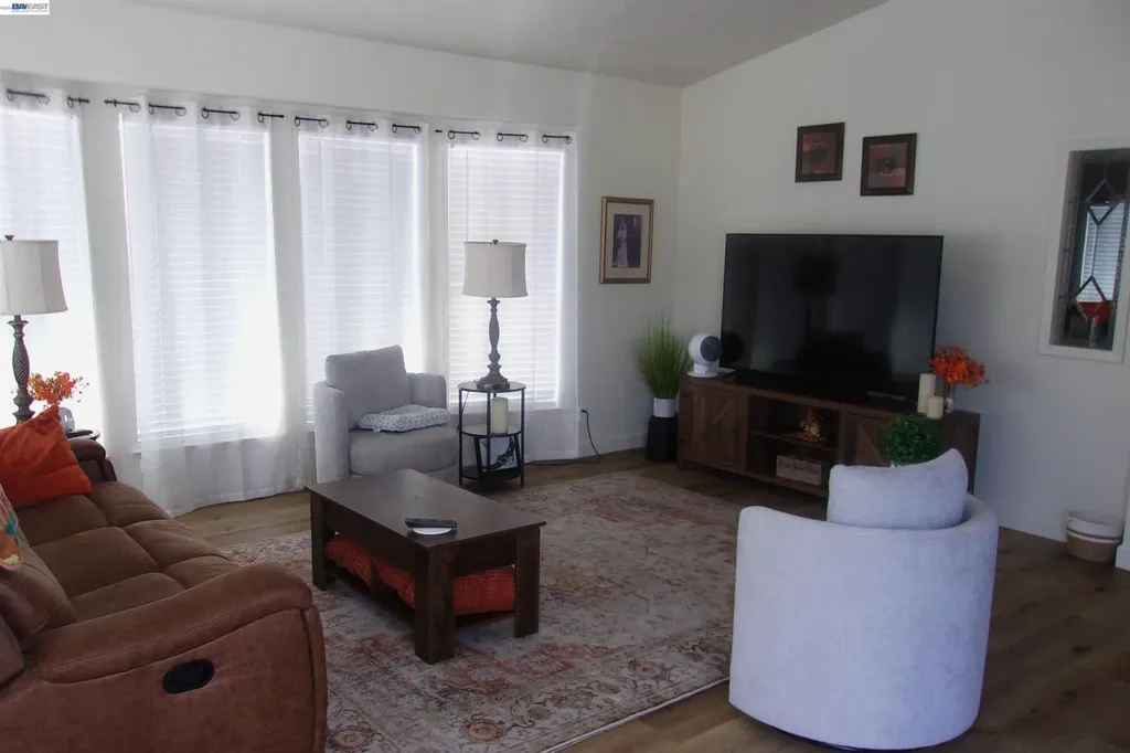 1840 Paris Lane Antioch CA 94509