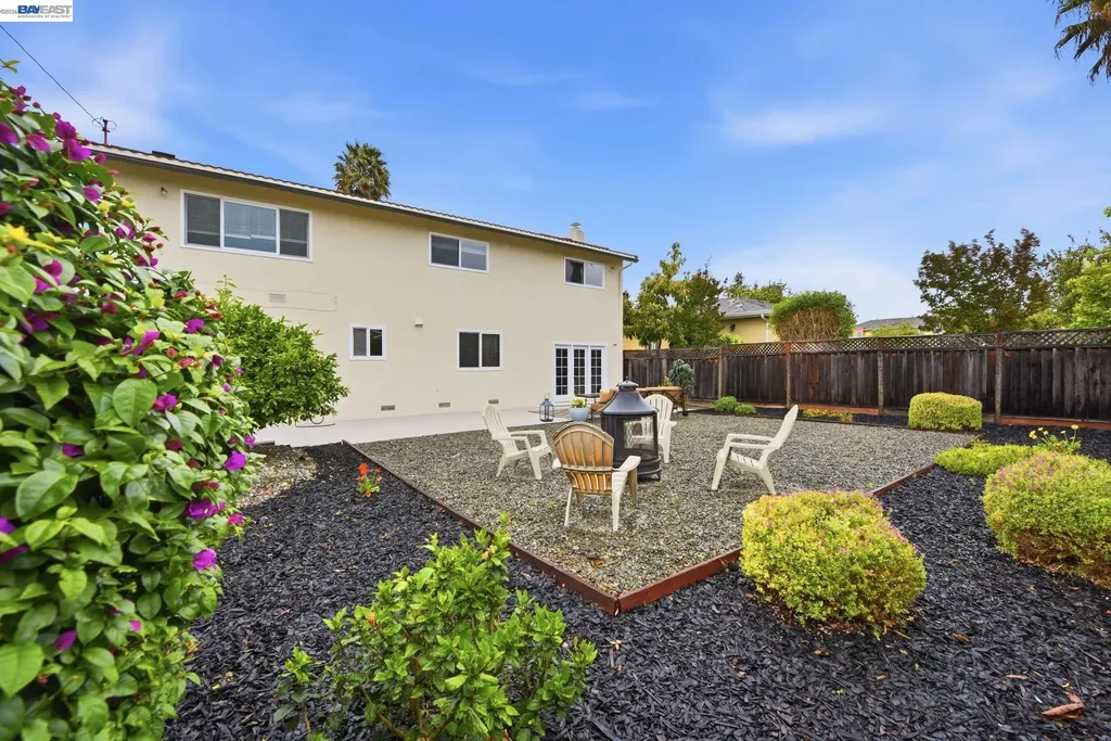 4142 Wakefield Loop Fremont CA 94536