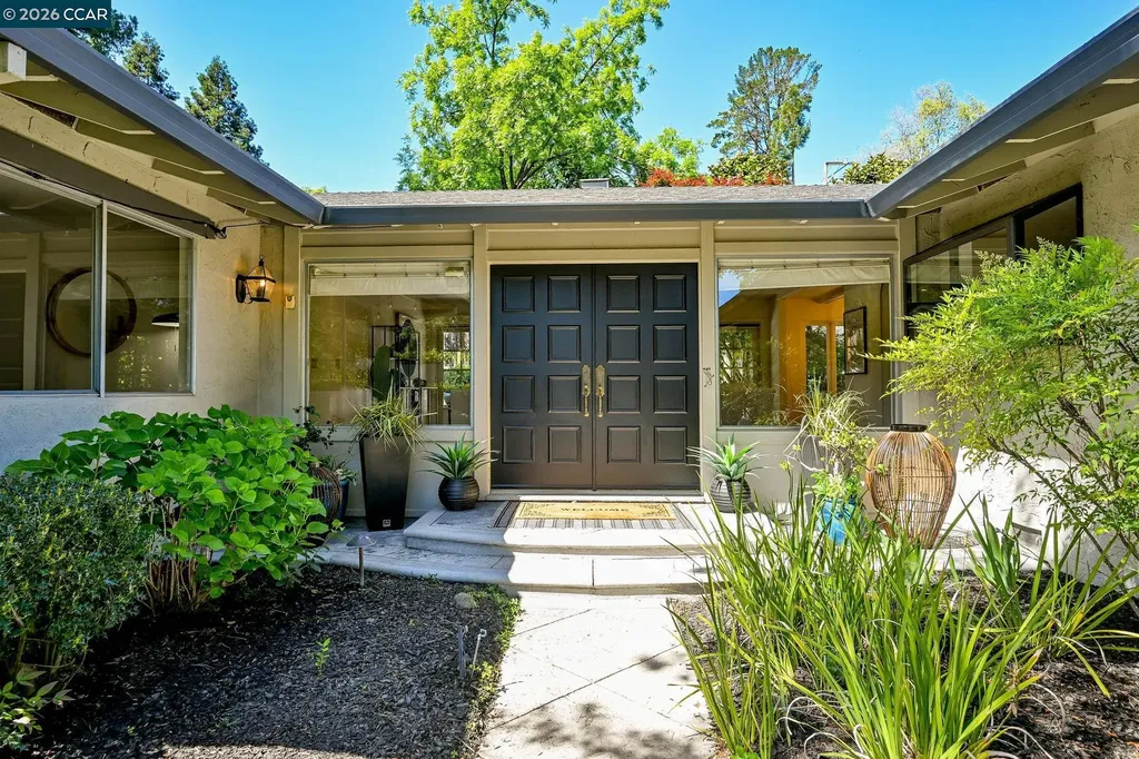 4 Burnt Oak Circle Lafayette CA 94549
