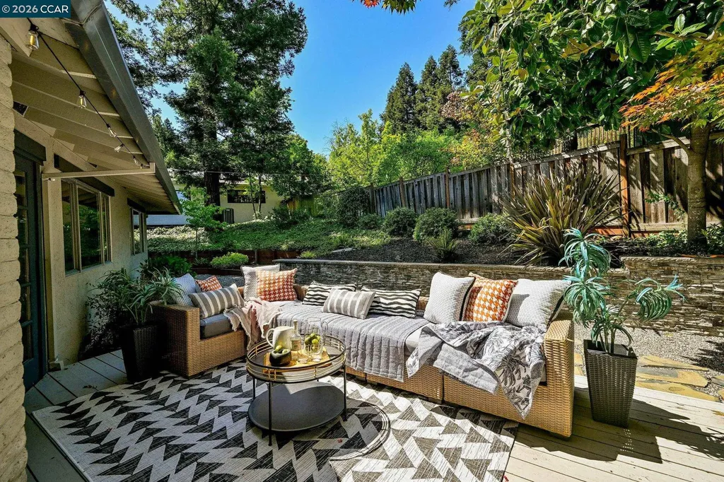 4 Burnt Oak Circle Lafayette CA 94549