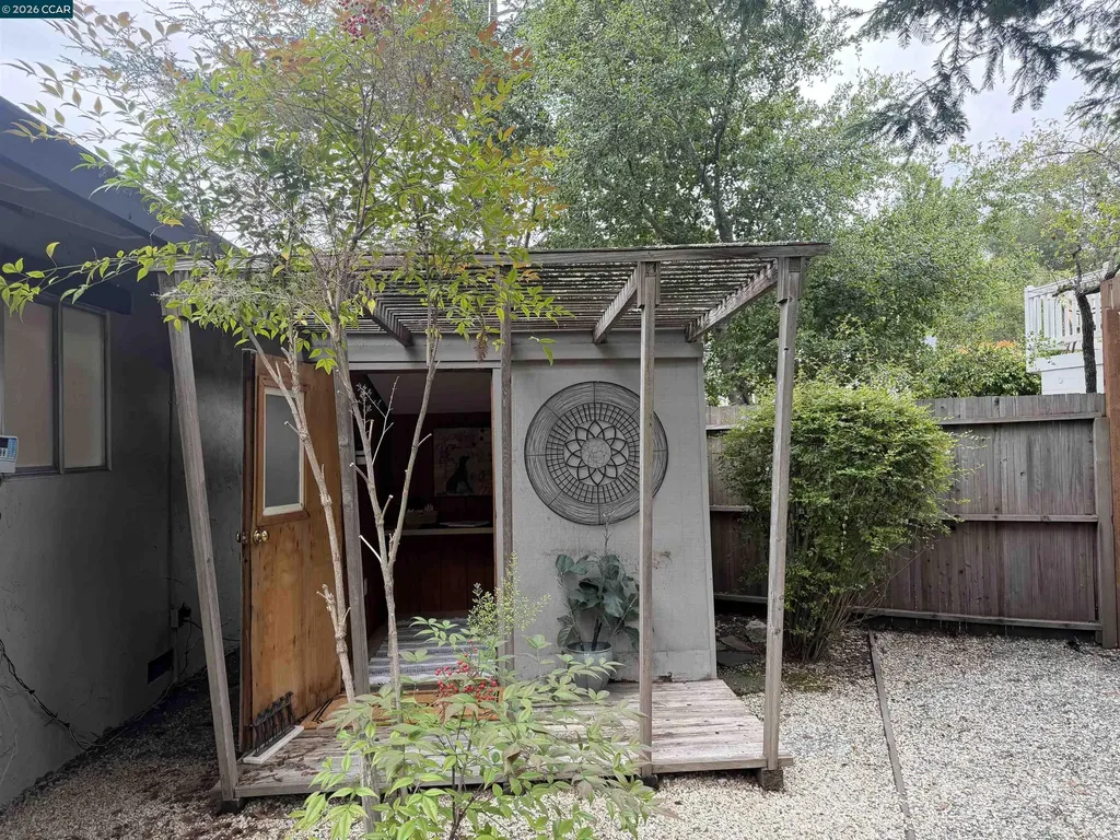 4 Burnt Oak Circle Lafayette CA 94549