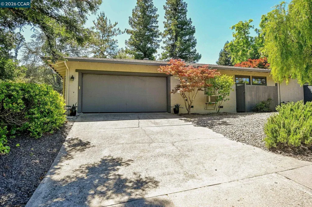 4 Burnt Oak Circle Lafayette CA 94549