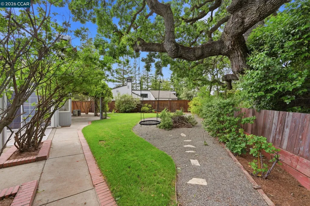 370 Scarlet Oak Court Pleasant Hill CA 94523