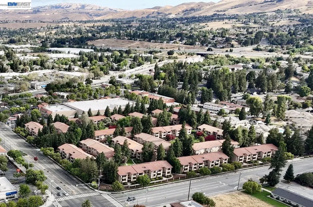 93 Shaniko Common Fremont CA 94539
