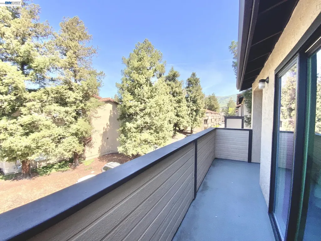 93 Shaniko Common Fremont CA 94539