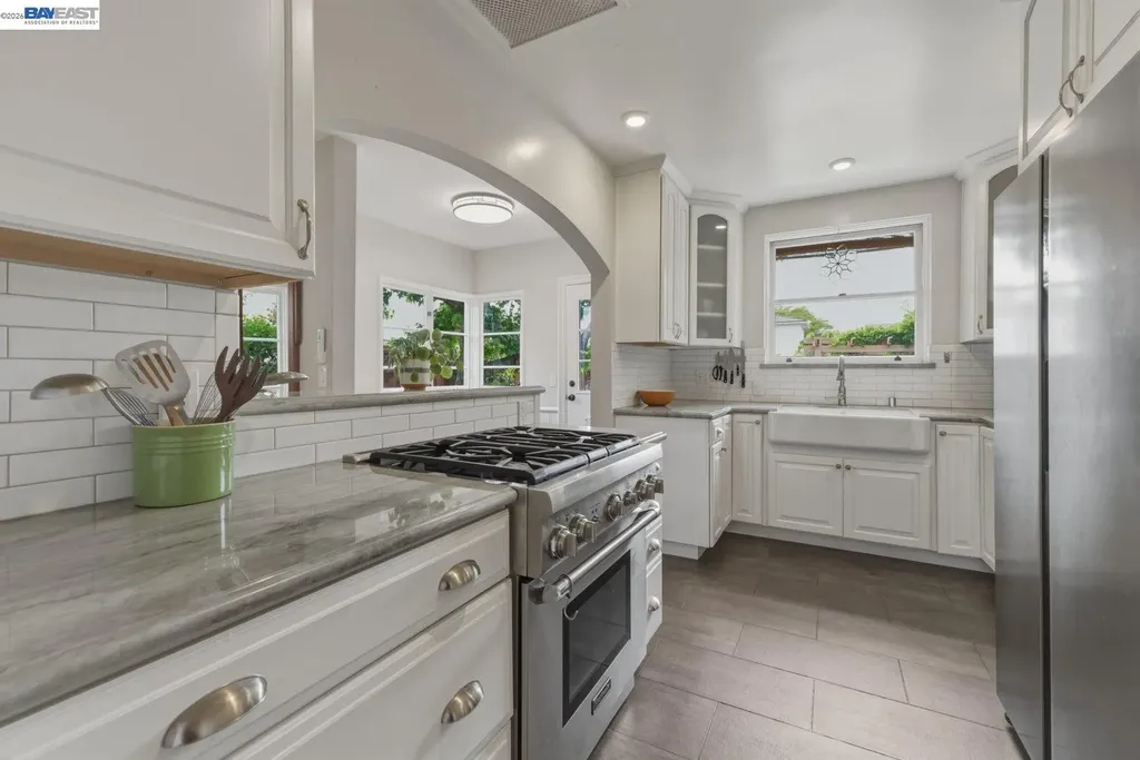 543 Fortuna Avenue San Leandro CA 94577