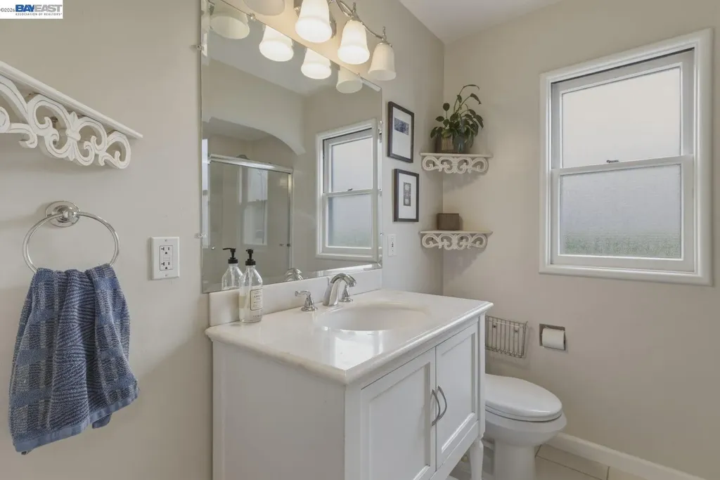 543 Fortuna Avenue San Leandro CA 94577