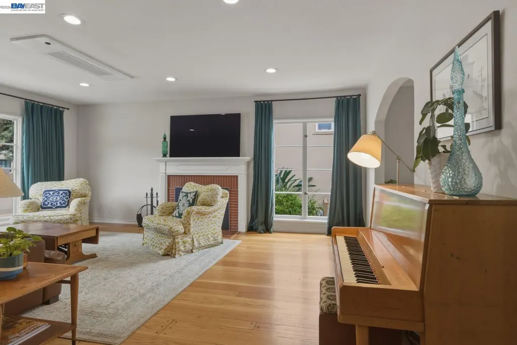 543 Fortuna Avenue San Leandro CA 94577
