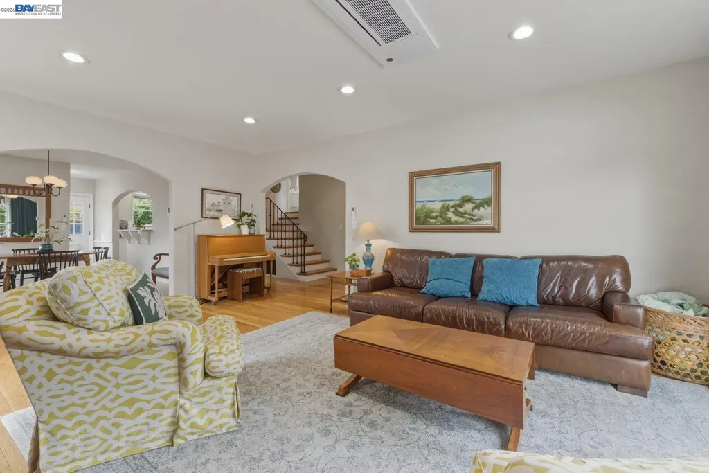 543 Fortuna Avenue San Leandro CA 94577
