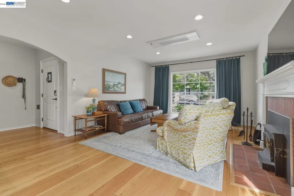 543 Fortuna Avenue San Leandro CA 94577