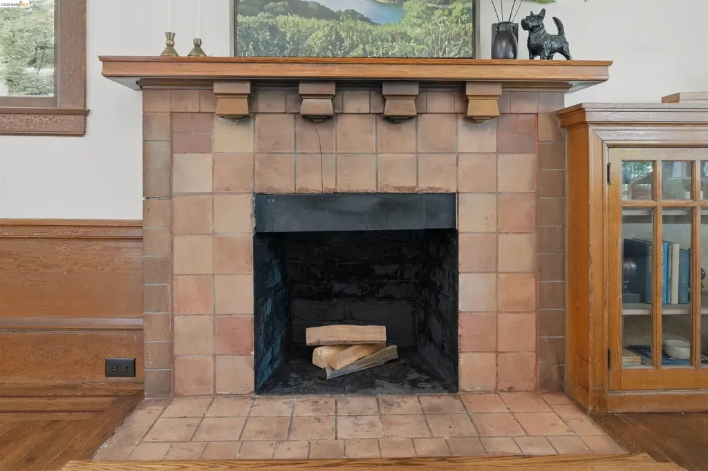 389 38th Street Oakland CA 94609