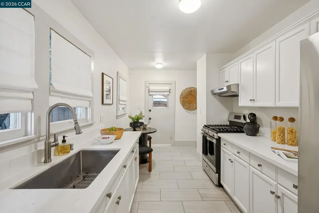 4411 Brookdale Avenue Oakland CA 94619
