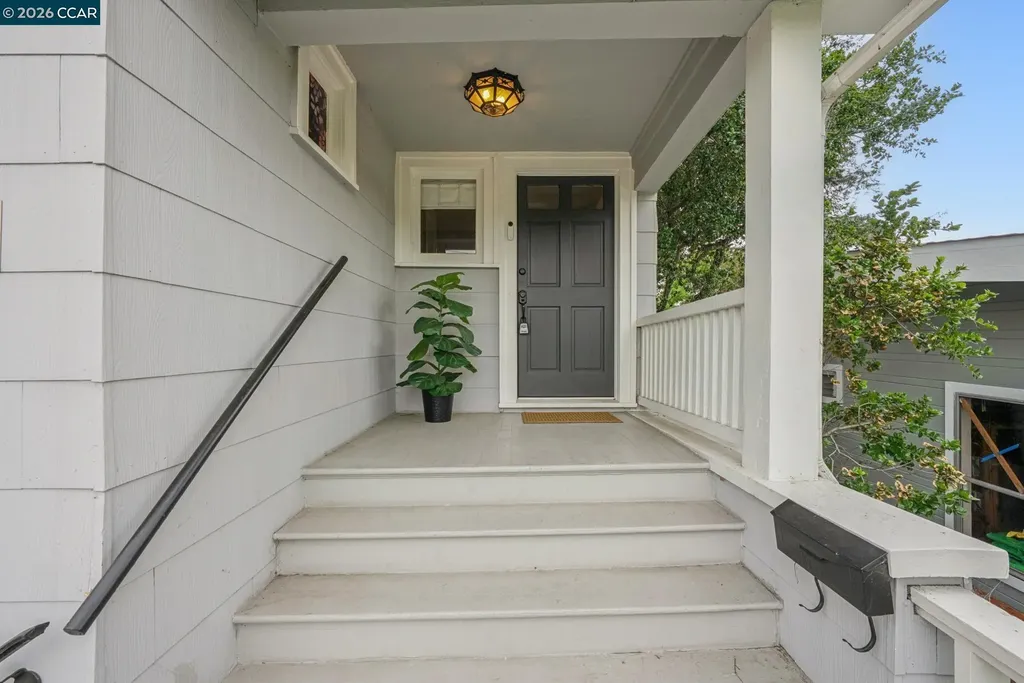 4411 Brookdale Avenue Oakland CA 94619
