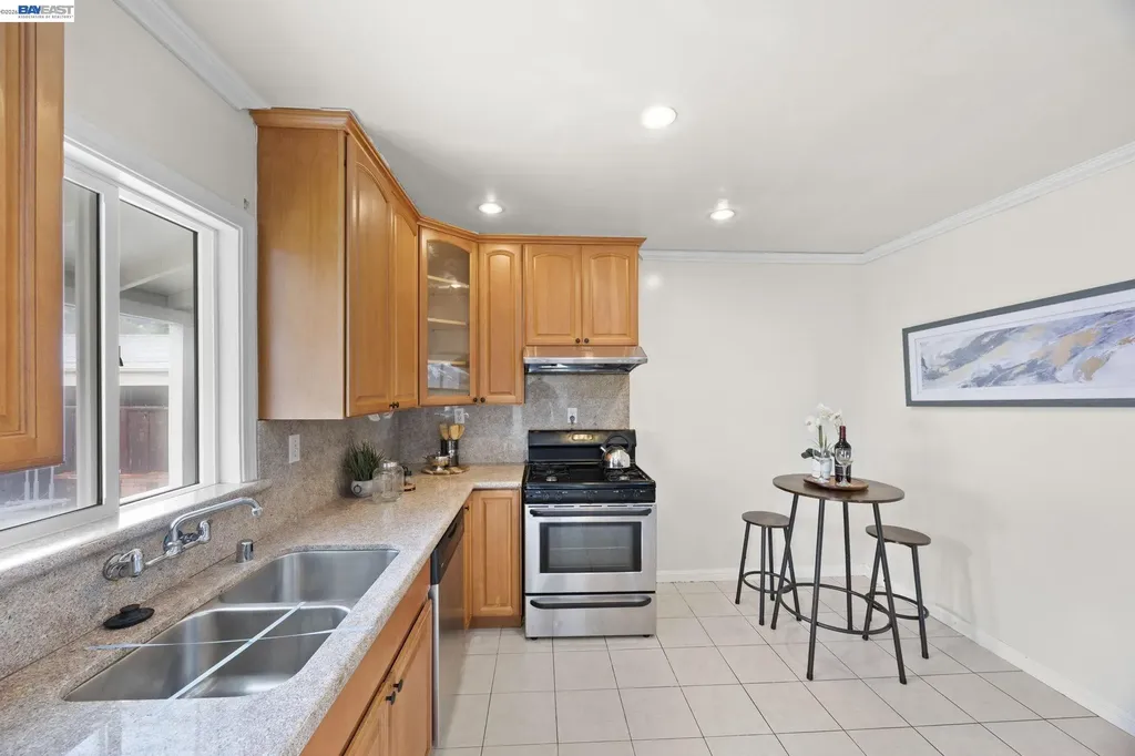1686 Grand Avenue San Leandro CA 94577