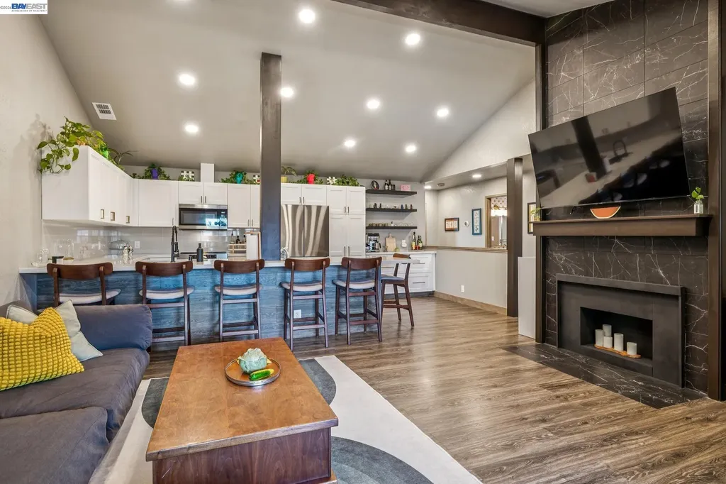2327 Fairway Drive San Leandro CA 94577