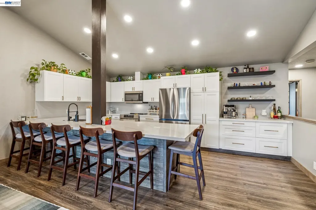 2327 Fairway Drive San Leandro CA 94577
