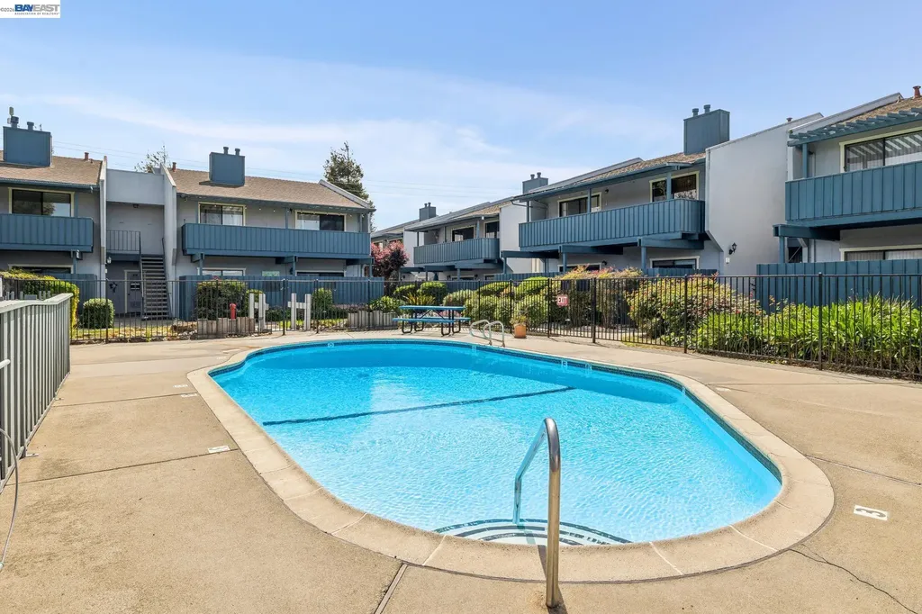 2327 Fairway Drive San Leandro CA 94577