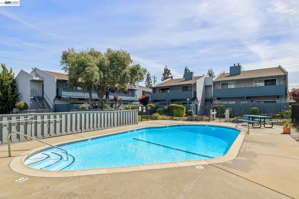 2327 Fairway Drive San Leandro CA 94577