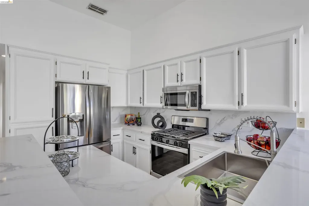 4207 Zevanove Court Pleasanton CA 94588