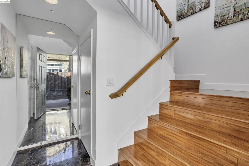 4207 Zevanove Court Pleasanton CA 94588