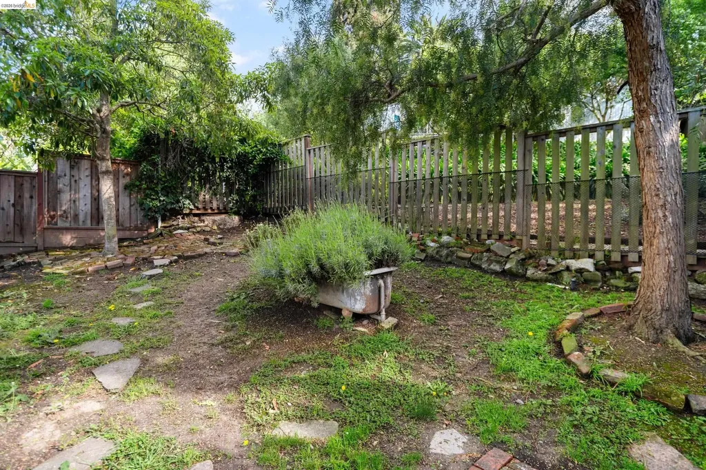 3756 Balfour Avenue Oakland CA 94610