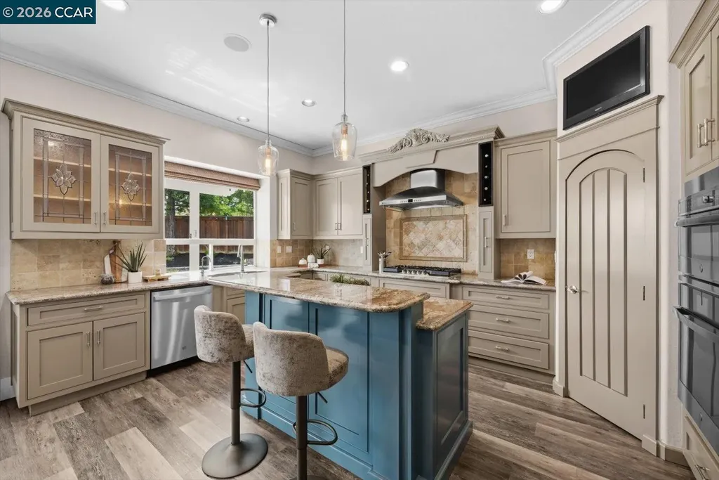 9013 Elk Drive Clayton CA 94517