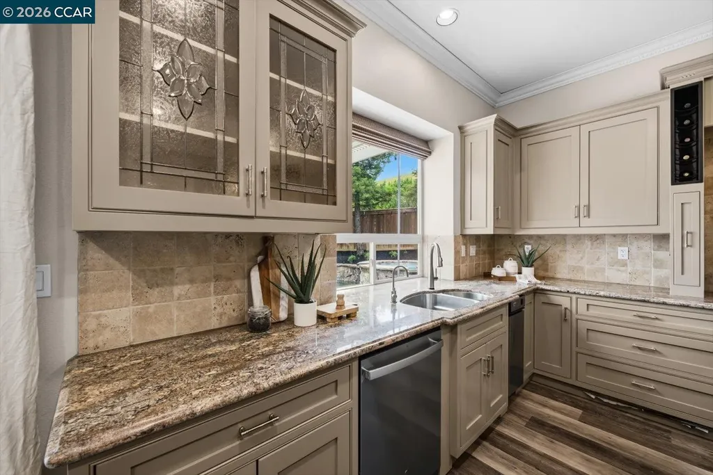 9013 Elk Drive Clayton CA 94517