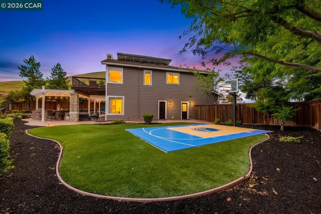 9013 Elk Drive Clayton CA 94517