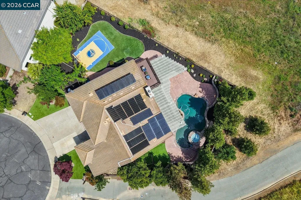 9013 Elk Drive Clayton CA 94517