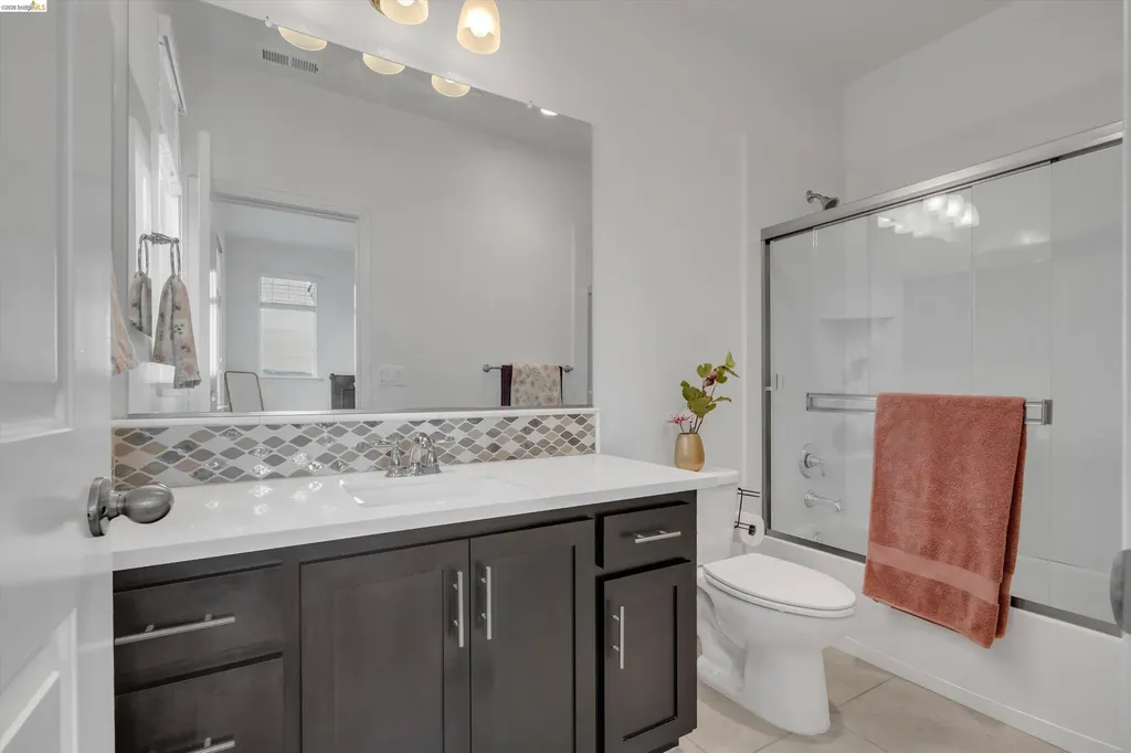 5659 Daylily Street Newark CA 94560